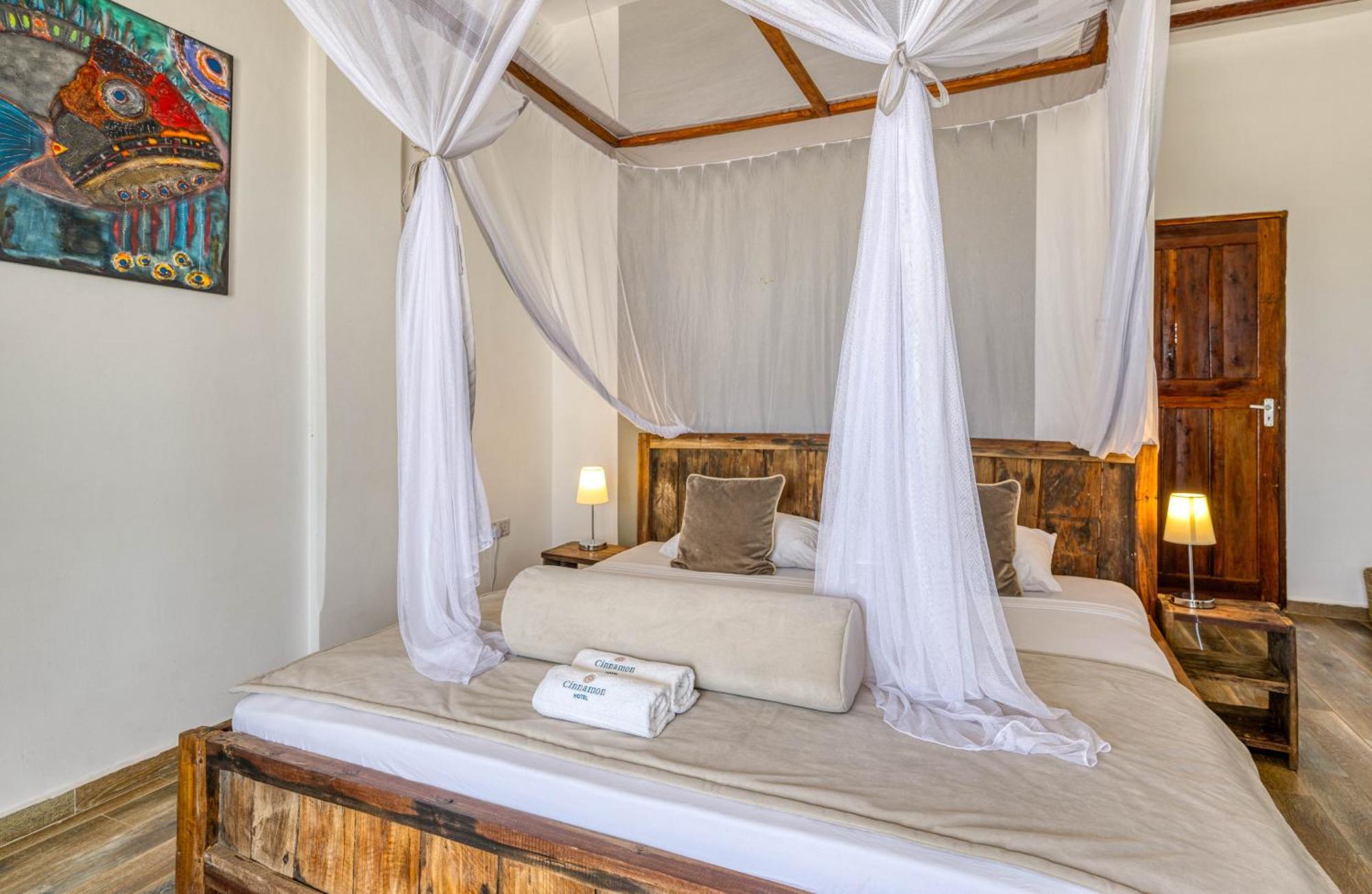 גאמביאני Cinnamon Hotel מראה חיצוני תמונה