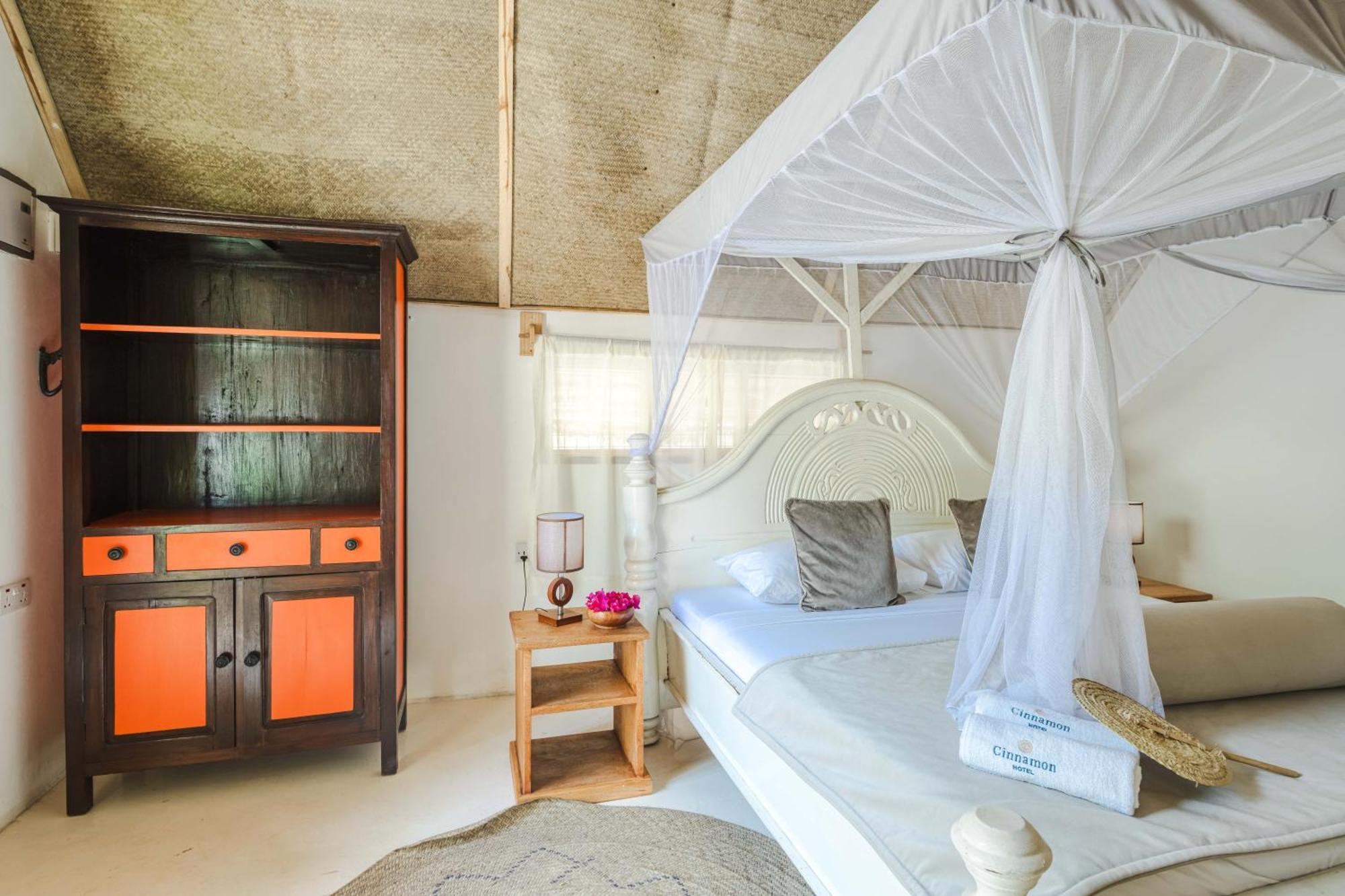 גאמביאני Cinnamon Hotel מראה חיצוני תמונה